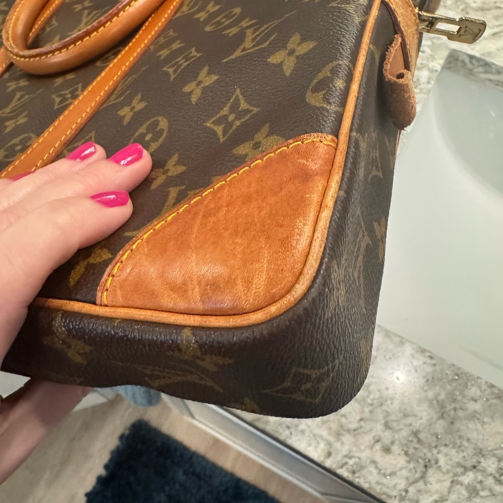 ๐ผ Louis Vuitton Monogram Briefcase ๐ผ - Picture 5 of 8